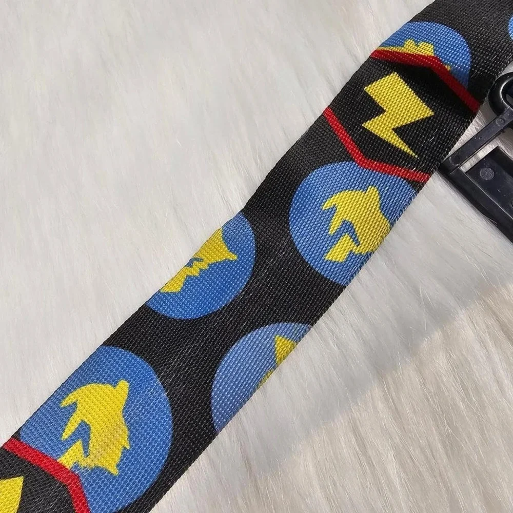 Nintendo adjustable seatbelt